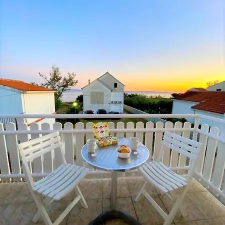 Brezovic Skrapavac - 40m From The *