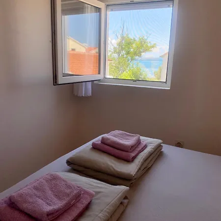 Apartment Brezovic Skrapavac - 40m From The *